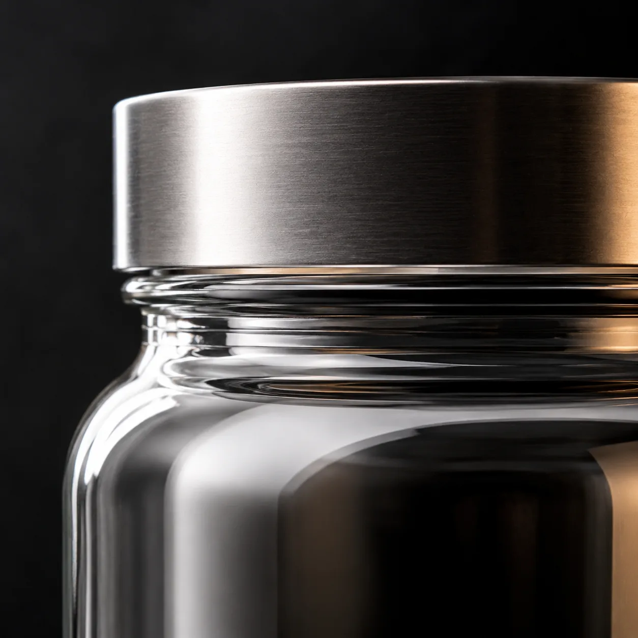 Close view of Paragon Food Jar showing glass wall and label / lid branding