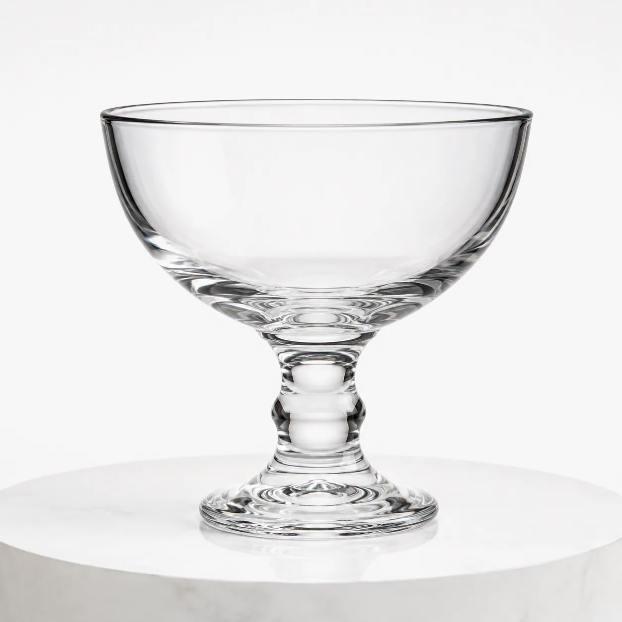 Dessert Cup front view with visible dessert cup profile