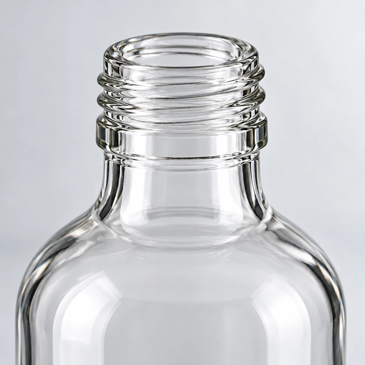 Clear Glass Syrup Bottles gallery view 3 showing product profile and glass structure