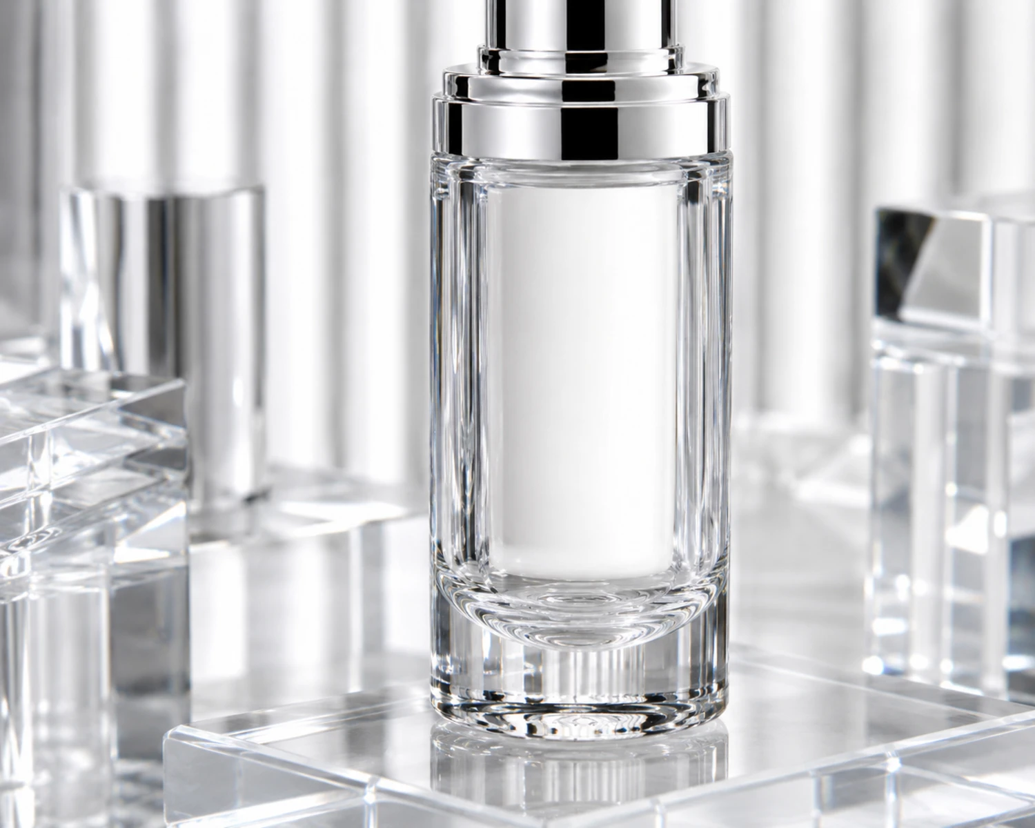 Glasmaterialdetailbild der Kristall-Kosmetik-Serumflasche